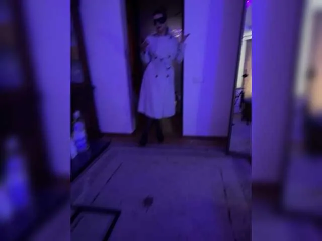 ShainaVaasquez – webcam model profile photo Image 18