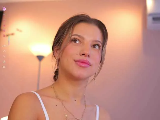 Devon2020 – webcam model profile photo Image 5