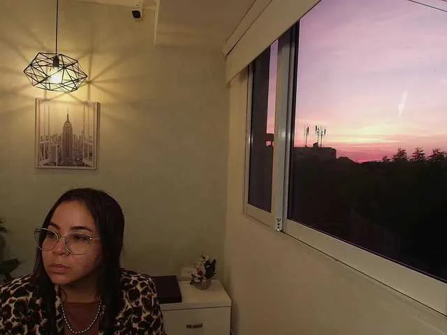 Selenaaaaa- – webcam model profile photo Image 14