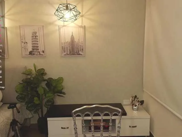 Selenaaaaa- – webcam model profile photo Image 19