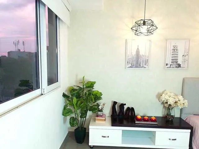 Selenaaaaa- – webcam model profile photo Image 9