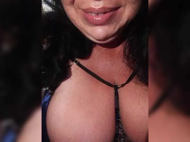 Live with Liinn_miuu on FliCam Image 7