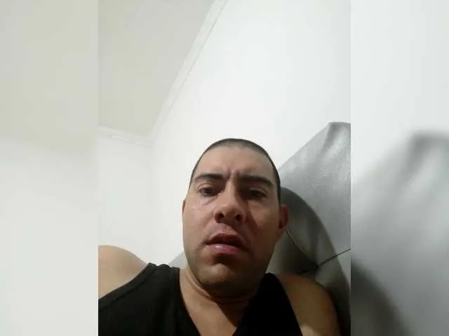 KatBigBum – webcam model profile photo Image 16