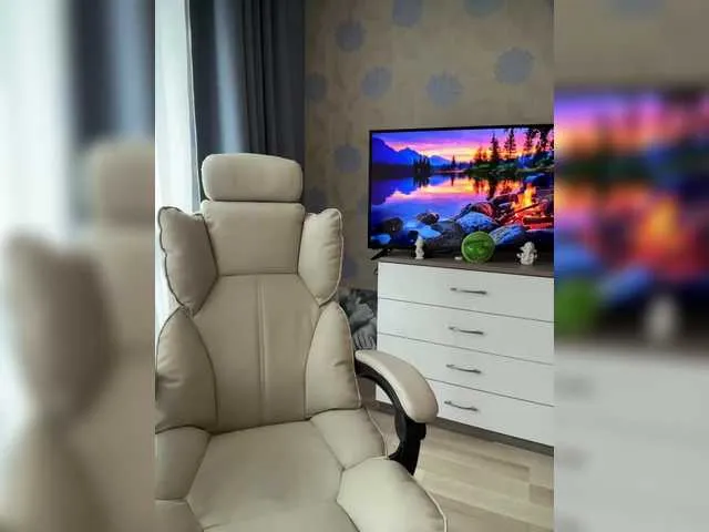 Lililth_Capri77 – webcam model profile photo Image 14