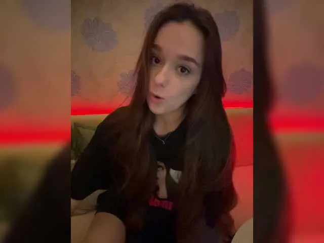 Lililth_Capri77 – webcam model profile photo Image 4