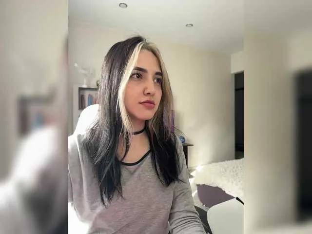 AnnieLeonii – webcam model profile photo Image 14
