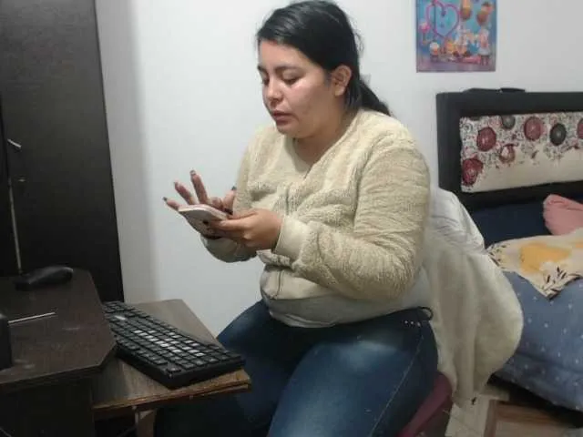 SWEETDOLLY29XX – webcam model profile photo Image 10