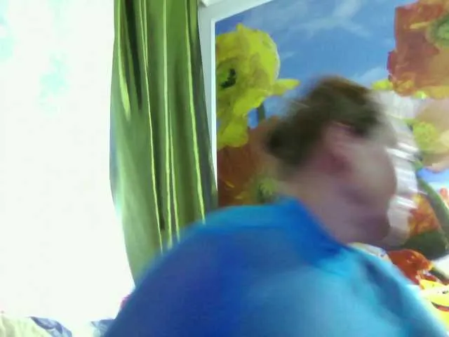 Live with Queen_sousou on FliCam Image 2