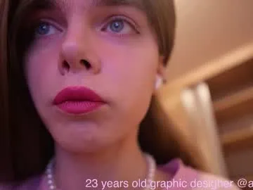 EmmilyCoopers18 – webcam model profile photo Image 19