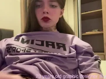 EmmilyCoopers18 – webcam model profile photo Image 6