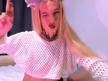 AnnyPetiitee – webcam model profile photo Image 11