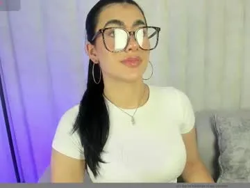 NaughtiestGal – webcam model profile photo Image 14