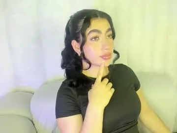 NaughtiestGal – webcam model profile photo Image 17