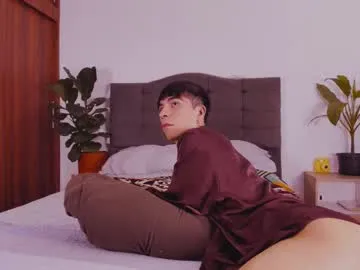 LoveFacialCum – webcam model profile photo Image 10