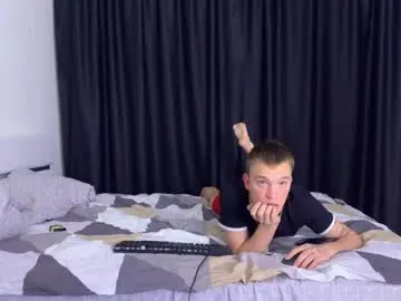 Benson18y – webcam model profile photo Image 13