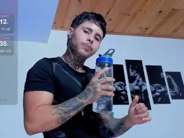 Lindy18 – webcam model profile photo Image 16