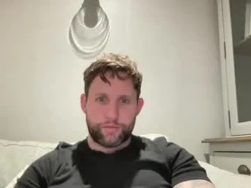 MacarenaEscobar27 – webcam model profile photo Image 5