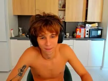 SkyllerFoxy – webcam model profile photo Image 14