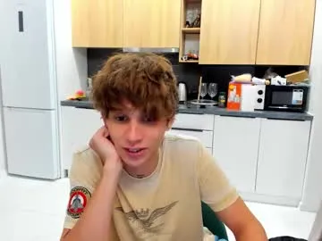 SkyllerFoxy – webcam model profile photo Image 19