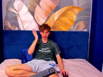 SkyllerFoxy – webcam model profile photo Image 3