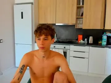 SkyllerFoxy – webcam model profile photo Image 6