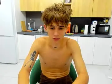 SkyllerFoxy – webcam model profile photo Image 8