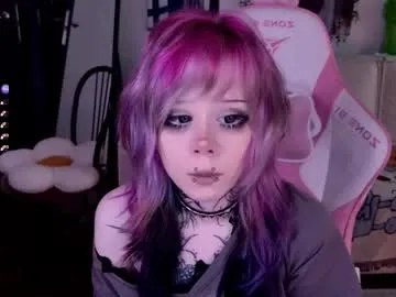 AlmaLorent – webcam model profile photo Image 17