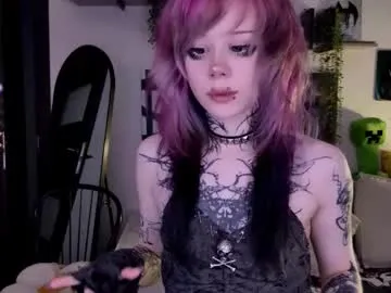 AlmaLorent – webcam model profile photo Image 18