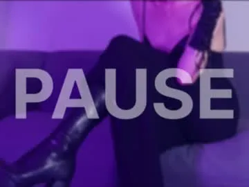 Noya – webcam model profile photo Image 4