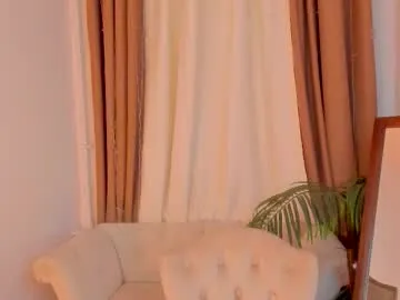 CamilaNoir – webcam model profile photo Image 14