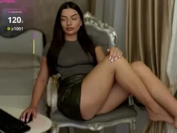 AureliaDoux – webcam model profile photo Image 11