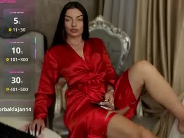 AureliaDoux – webcam model profile photo Image 9