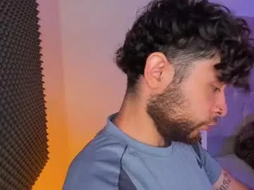 AmelieWilliams – webcam model profile photo Image 7