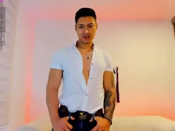 BellaRoux21 – webcam model profile photo Image 16