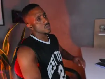 MhiaTaylor – webcam model profile photo Image 16