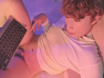 AvaMaddisson – webcam model profile photo Image 3