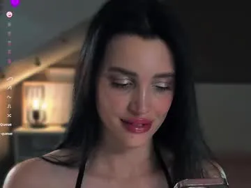 LunaValdez – webcam model profile photo Image 8