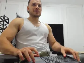 Isabella_69 – webcam model profile photo Image 17