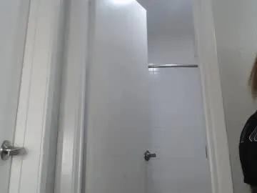 Samantha_Bernardo – webcam model profile photo Image 2