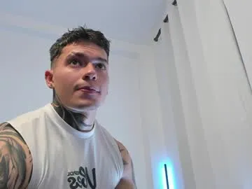 ed_hooligan – webcam model profile photo Image 18