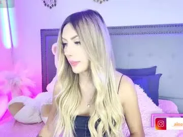 LizzieGreyX – webcam model profile photo Image 15