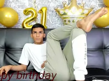 ian_flor – webcam model profile photo Image 16