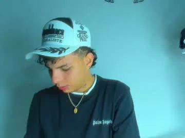 RYUTA_9911 – webcam model profile photo Image 5