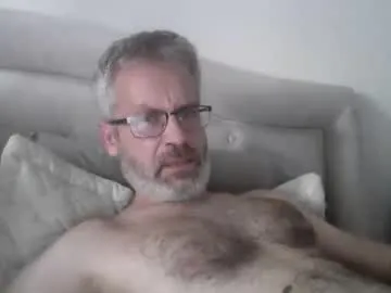 RoxieHart_x – webcam model profile photo Image 17