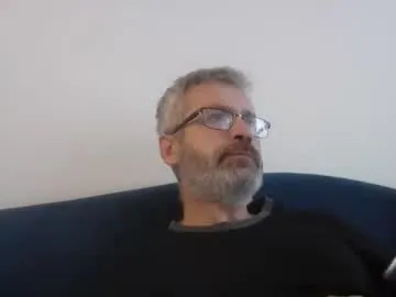 RoxieHart_x – webcam model profile photo Image 18