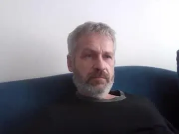 RoxieHart_x – webcam model profile photo Image 19