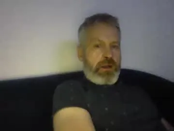 RoxieHart_x – webcam model profile photo Image 4