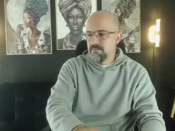 VioletPearsson – webcam model profile photo Image 14