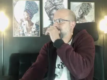 VioletPearsson – webcam model profile photo Image 6