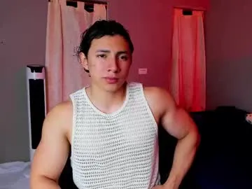 highlatin_guys – webcam model profile photo Image 8